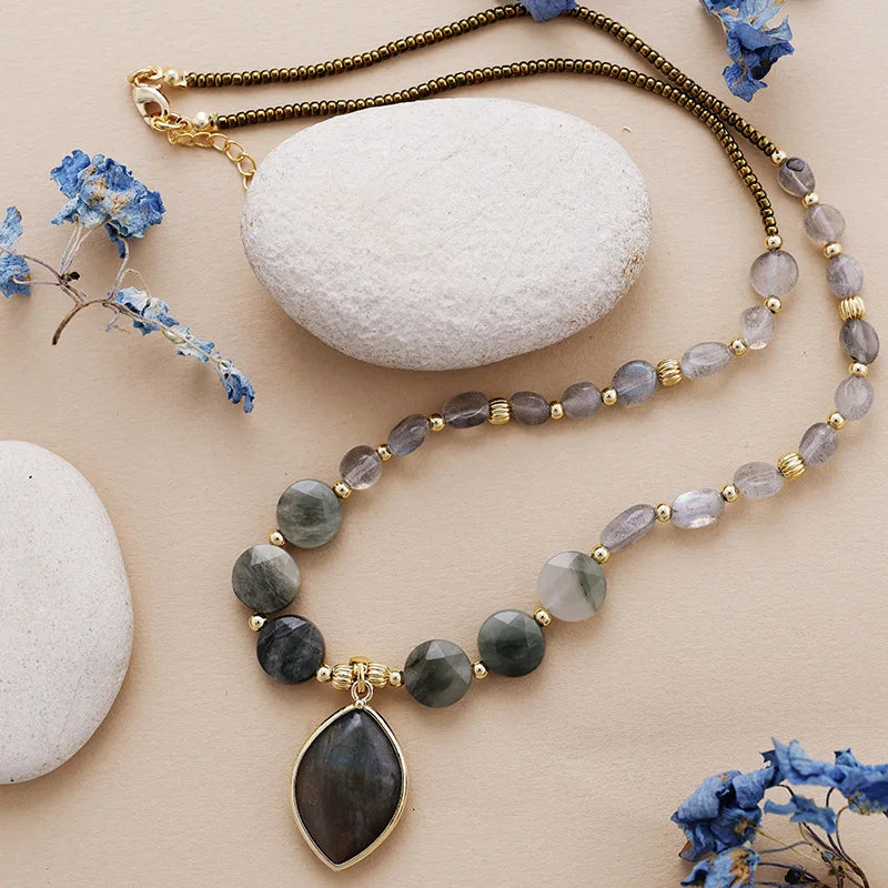 High-End Labradorite Leaf Pendant Necklace
