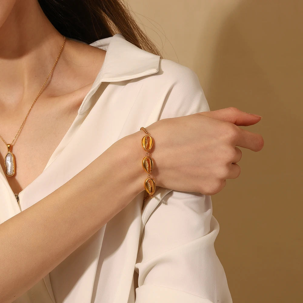Conch Wanderlust Bracelet