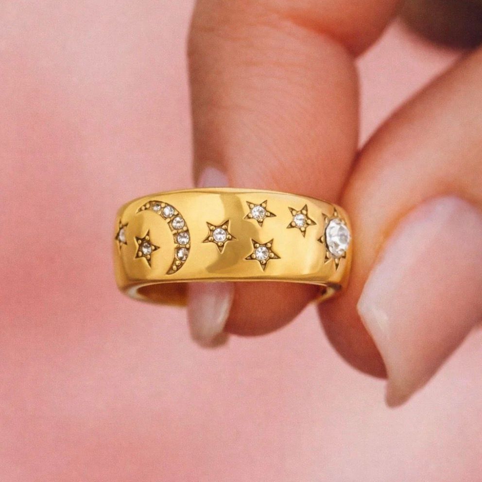 Starry Night Ring - 18k Gold