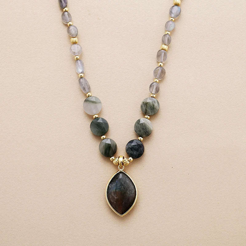 High-End Labradorite Leaf Pendant Necklace