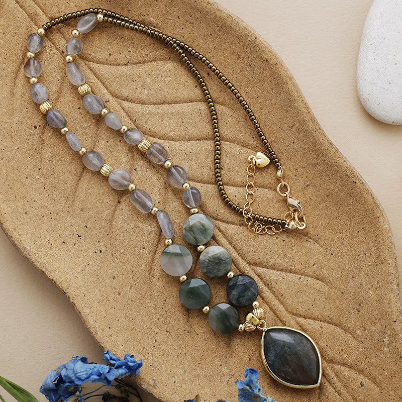High-End Labradorite Leaf Pendant Necklace