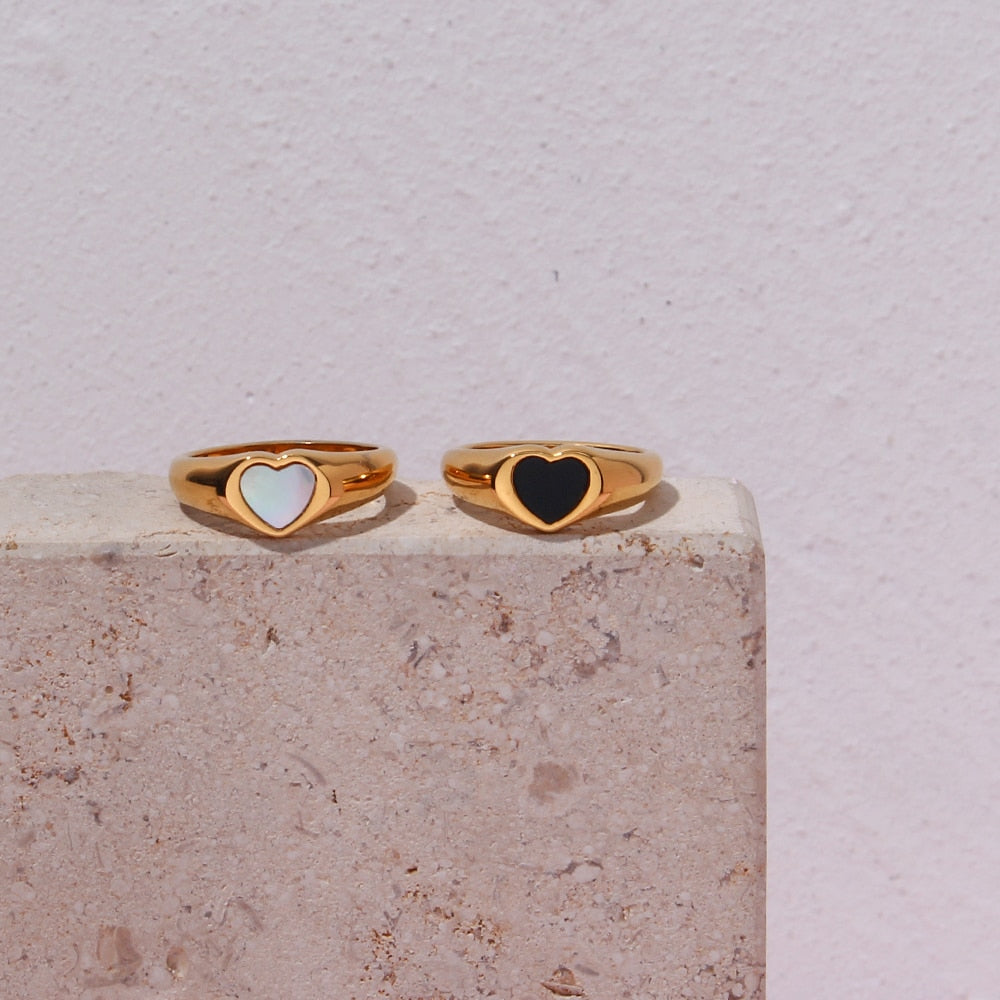 18k Gold Love Heart Ring