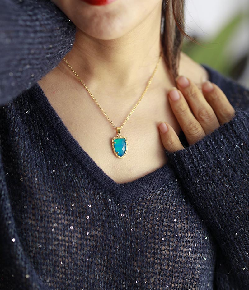 Quartz Arrowhead Pendant Necklace