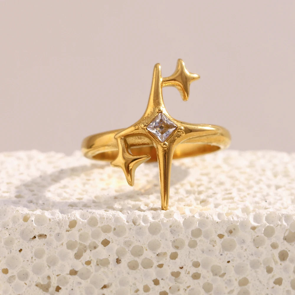 Irregular Zircon Star Cocktail Ring