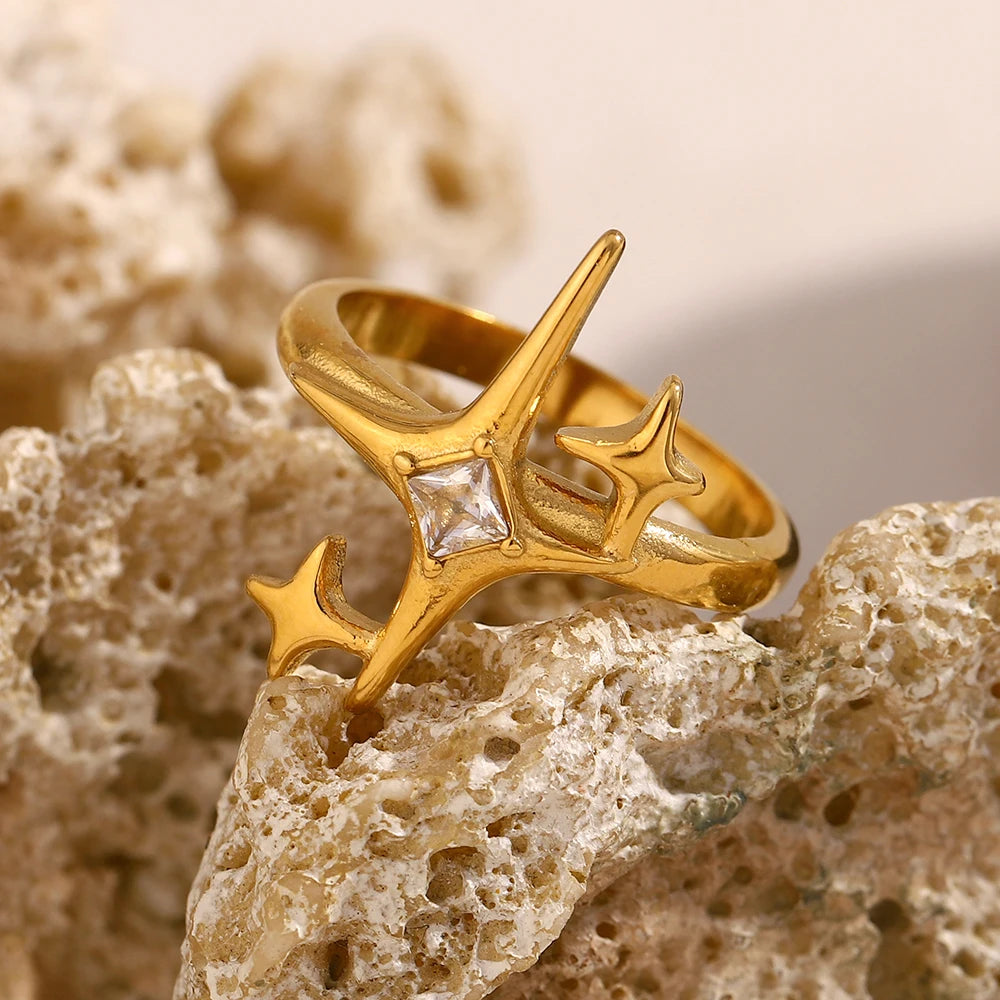 Irregular Zircon Star Cocktail Ring