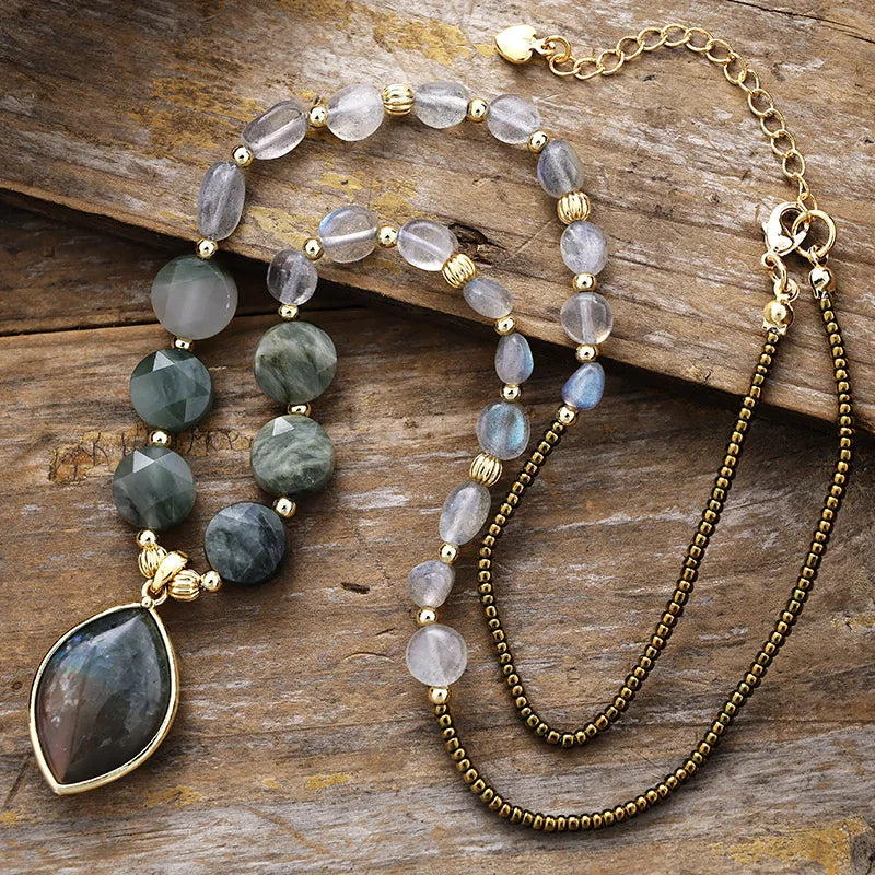 High-End Labradorite Leaf Pendant Necklace