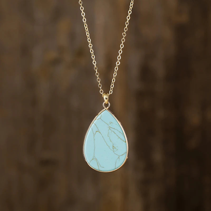 Natural Elegance Teardrop Necklace