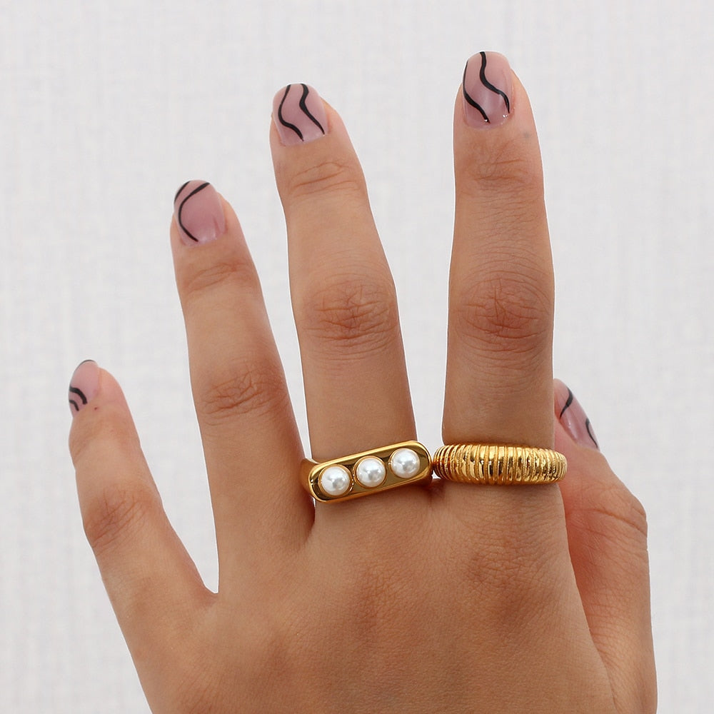 Purse Style Peal Studded Ring