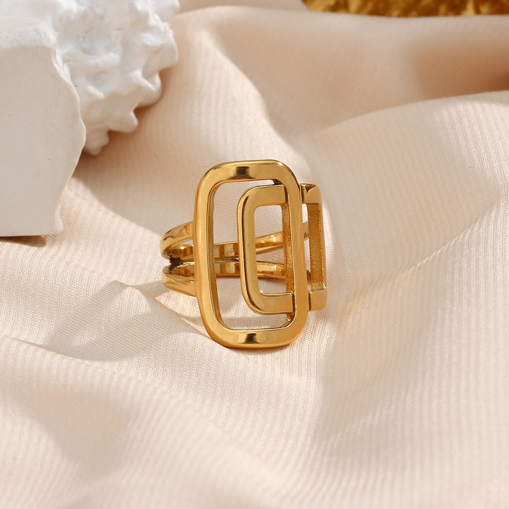 Layered Square Geometric Ring