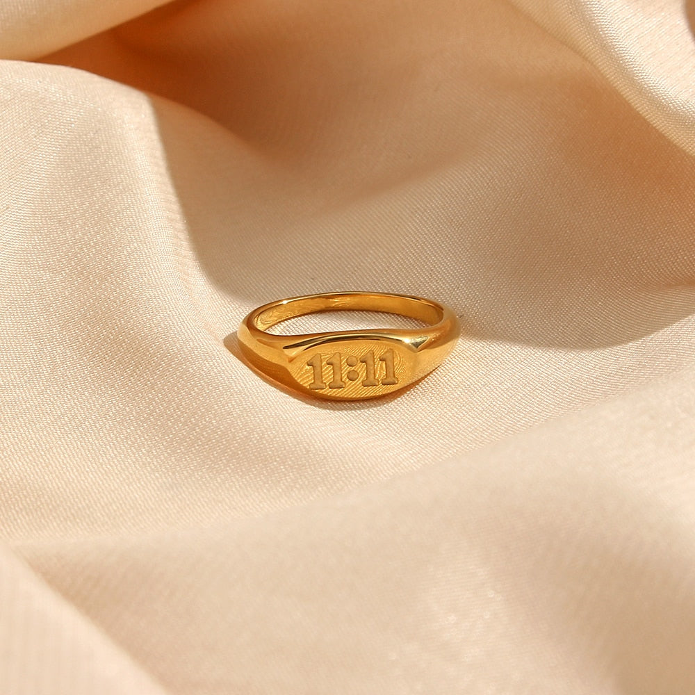 11:11 Synchronicity Signet Ring
