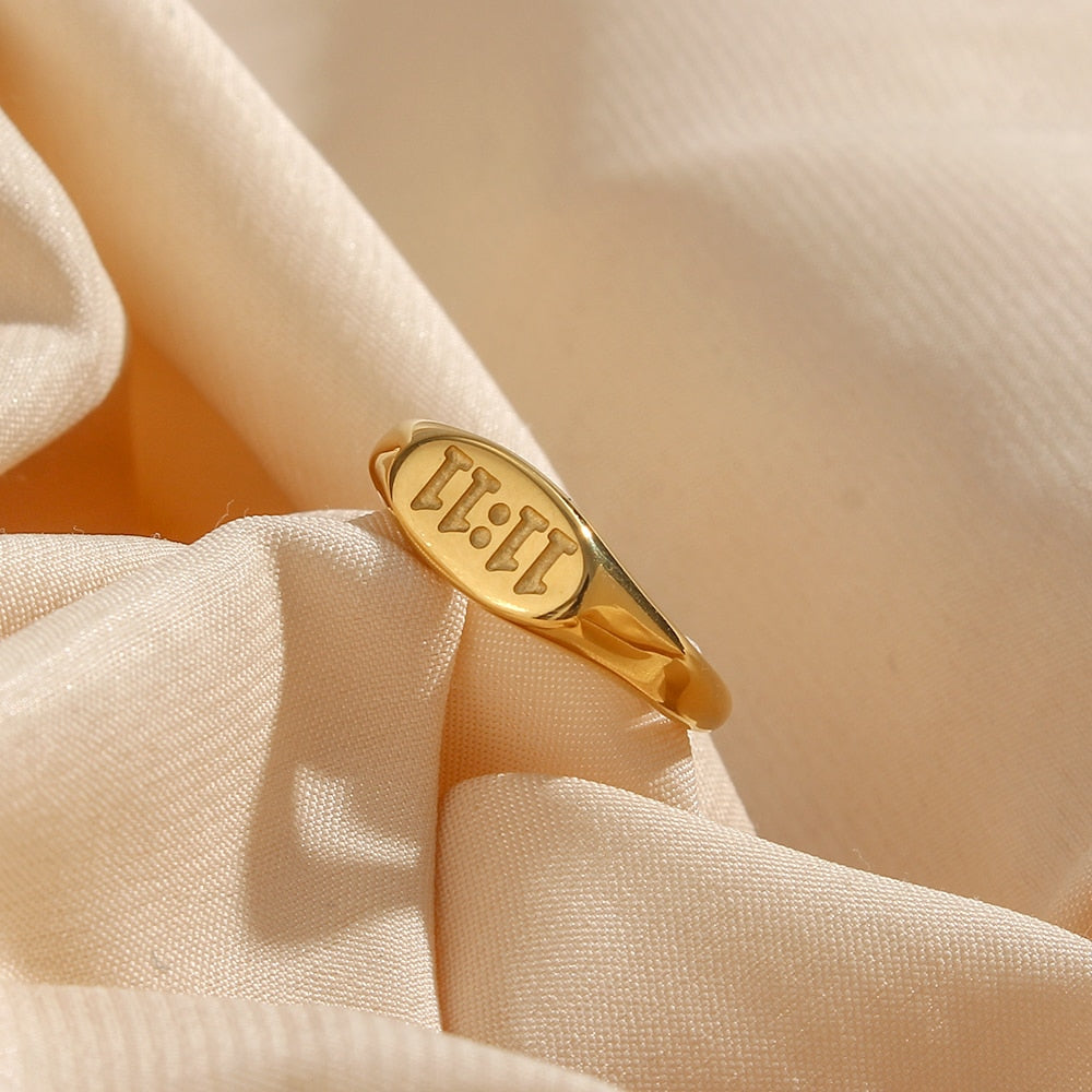 11:11 Synchronicity Signet Ring