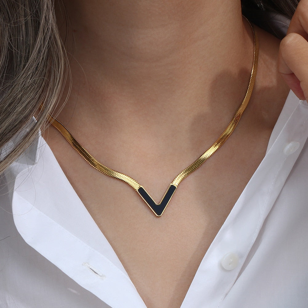 Heroine V Shape Herringbone Necklace