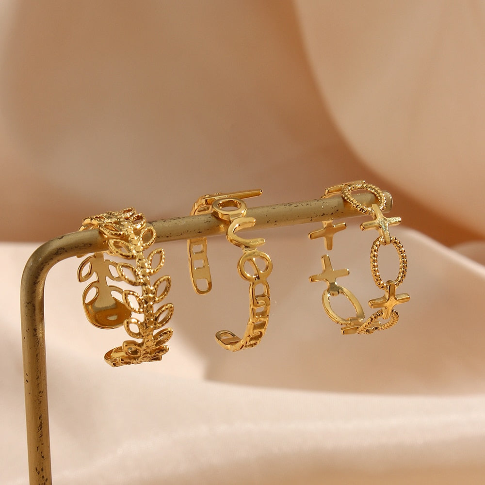 Elegant Pattern Stackable Ring