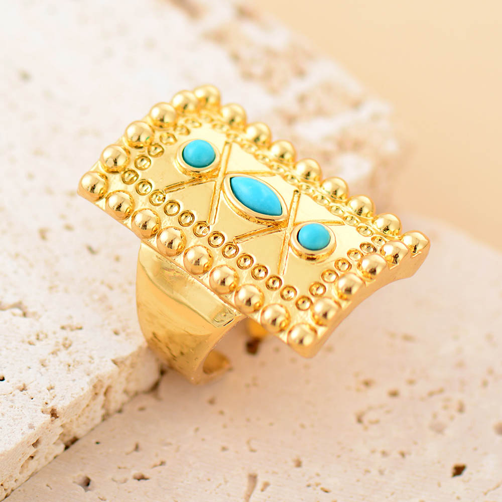 Turquoise Studded Gold Cocktail Ring
