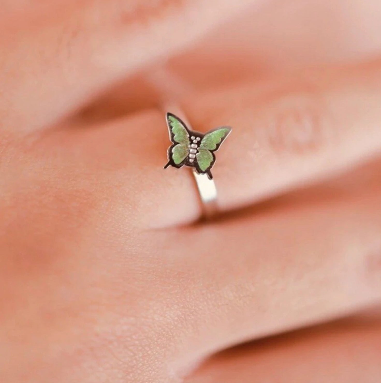 Handcrafted Daisy Fidget Ring