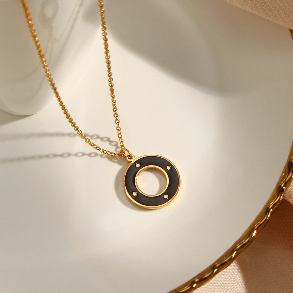 Star Loop Gold Necklace