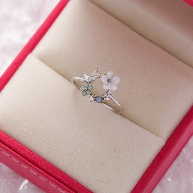Blooming Silver Flower Ring