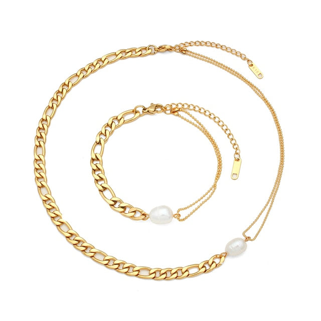 Interwoven Asymmetric Chain Pearl Necklace